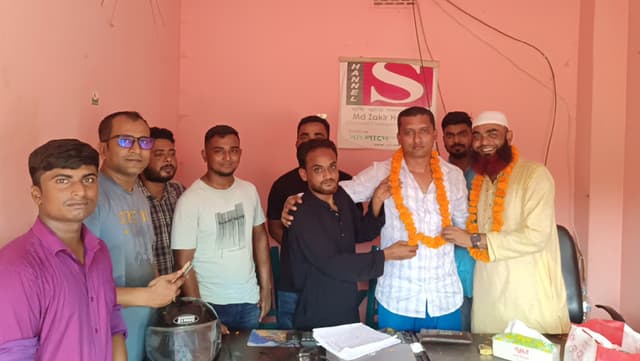 হাটিকুমরুল প্রেসক্লাবের কমিটি পূর্ণগঠন; ভারপ্রাপ্ত সভাপতি পলাশ, সম্পাদক জাকির