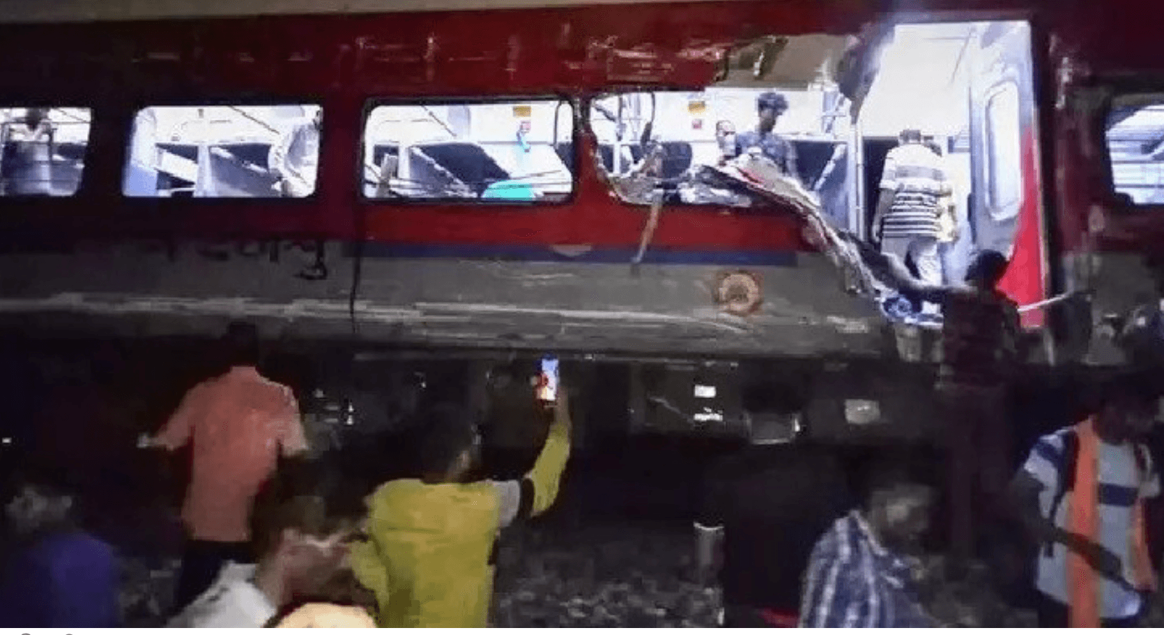 ট্রেন দুর্ঘটনা: বাংলাদেশিদের জন্য হটলাইন নম্বর চালু