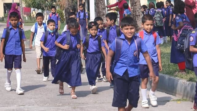 সব সরকারি প্রাথমিক বিদ্যালয় বন্ধ ঘোষণা