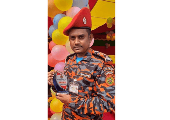 প্রথম সন্তানের মুখ দেখা হলো না ফায়ার ফাইটার মনিরের