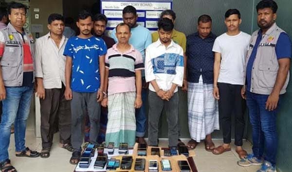 জামালপুরে ধর্মমন্ত্রীর আইফোন চুরি, মালয়েশিয়া থেকে উদ্ধার: হারুন