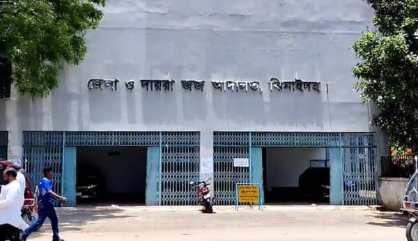 ঝিনাইদহে বিপুল পরিমান অর্পিত সম্পত্তি আত্মসাতের চেষ্টা ব্যার্থ