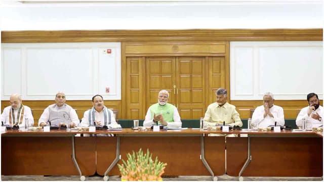 নতুন সরকার গঠনে জোট সঙ্গীদের সমর্থন পেলেন মোদি