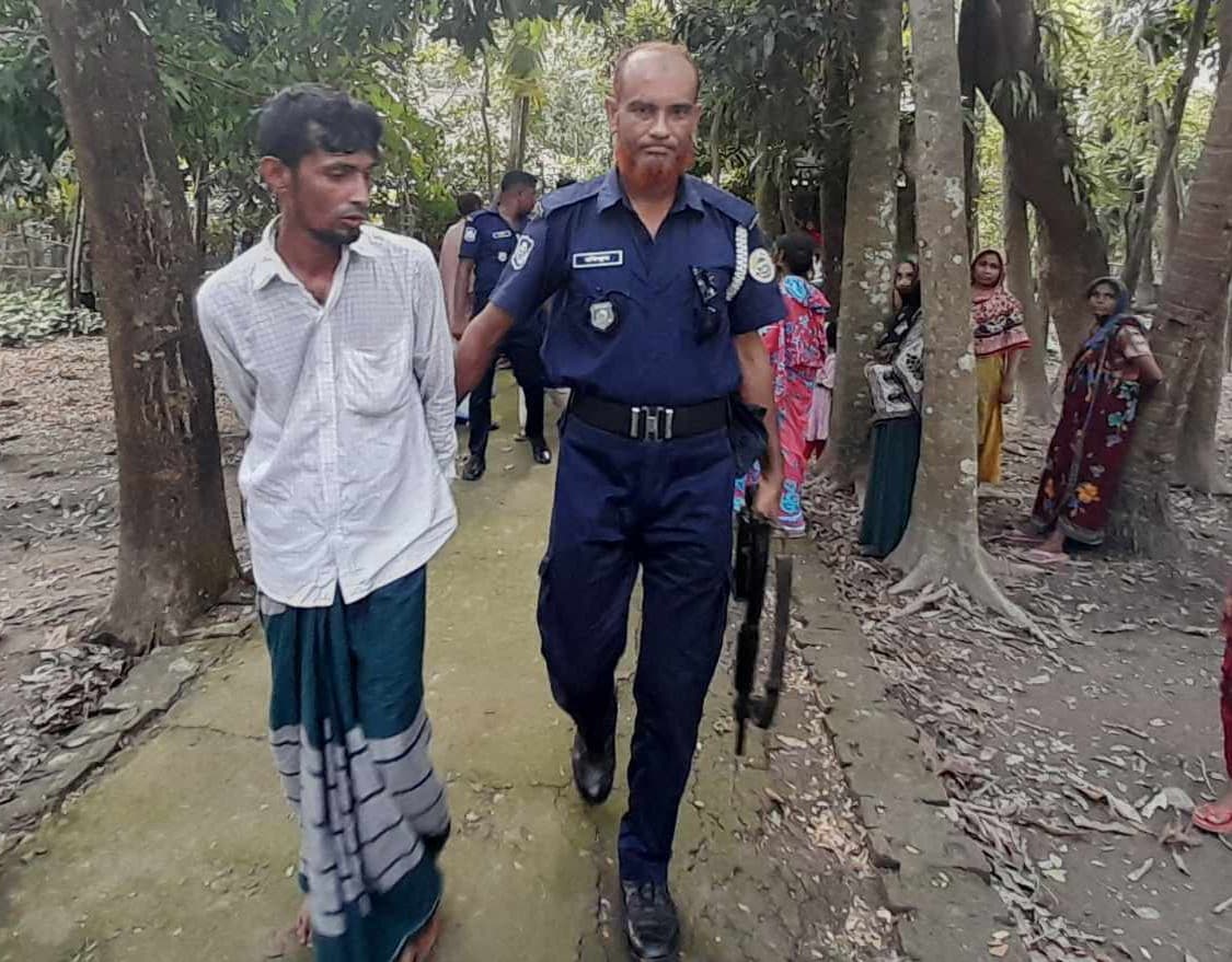 ঝালকাঠিতে স্ত্রীকে নির্যাতন শেষে মুখেবিষ ঢেলে হত্যা, স্বামী আটক