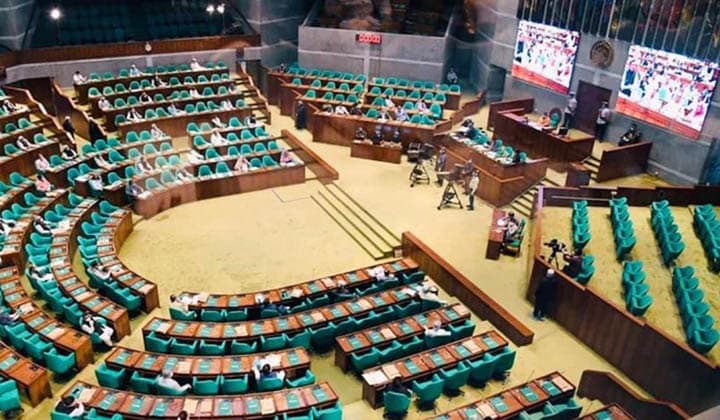 স্বাস্থ্য মন্ত্রণালয় সংস্কারের দাবি সংসদে