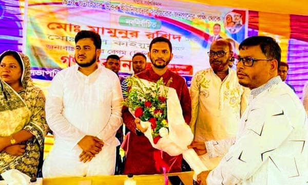 দেবীদ্বারে নেতাকর্মী ও ভোটারদের সাথে বিজয়ী প্রার্থীদের শুভেচ্ছা বিনিময়