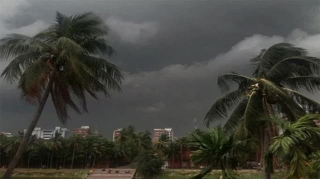 ৯ জেলায় ৬০ কিলোমিটার বেগে ঝড়ের পূর্বাভাস