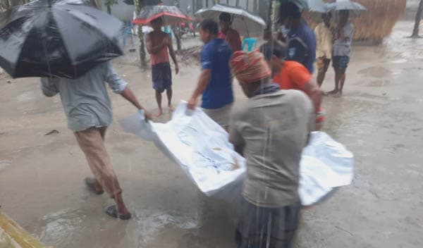 ভূরুঙ্গামারীতে দাফনের দেড় মাস পর কবর থেকে লাশ উত্তোলন