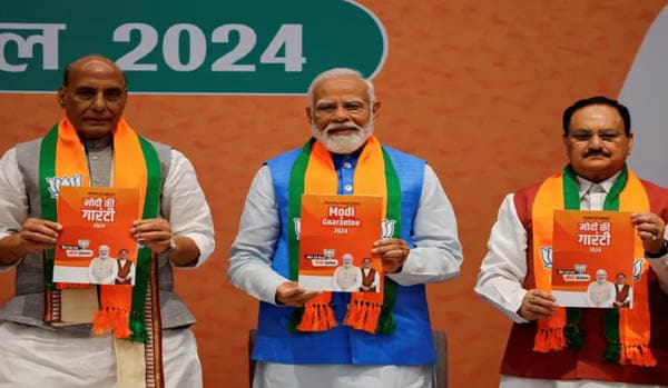 মোদির নতুন মন্ত্রিসভায় শপথ নিলেন যারা