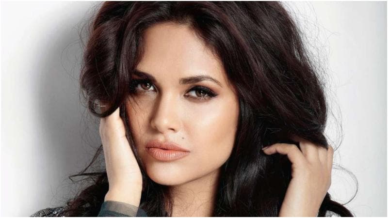 ফর্সা হতে ইনজেকশন নেওয়ার উপদেশ, দাম ৯০০০ টাকা