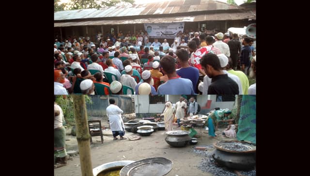 কালকিনিতে ইউপি নির্বাচনে ভুরিভোজের আয়োজন!