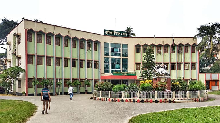 এসএসসিতে ২০৪ জন ফেল থেকে পাস, নতুন ৭৭ জন জিপিএ-৫