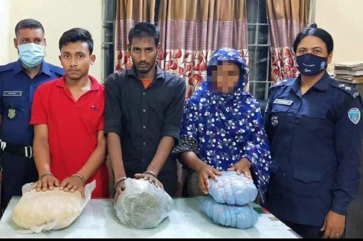দেবীদ্বারে গাঁজাসহ ৩ মাদক ব্যবসায়ী  গ্রেফতার