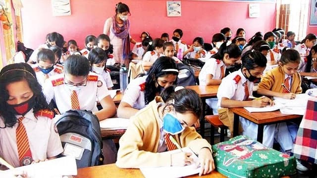 বন্ধ হচ্ছে অননুমোদিত শিক্ষাপ্রতিষ্ঠান