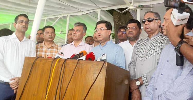 কোরবানির পশুর বর্জ্য ২৪ ঘণ্টার মধ্যে অপসারণ: মেয়র তাপস