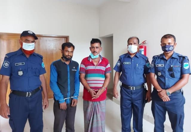 জমির দখল নেওয়ার জন্যই ভ্যানচালক হত্যা, গ্রেপ্তার ৪
