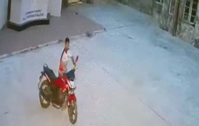 কাউখালী উপজেলা পরিষদ থেকে মোটরসাইকেল চুরি