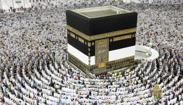 আজ পবিত্র হজ: লাব্বাইক ধ্বনিতে মুখর হবে আরাফাতের ময়দান