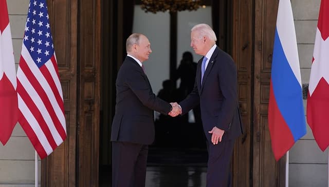 উত্তাপ ছড়িয়ে শেষ হলো বাইডেন-পুতিনের বৈঠক