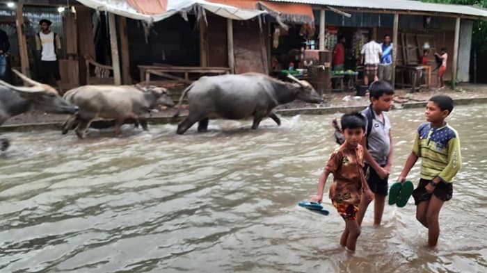 সুনামগঞ্জে বিপৎসীমার ওপরে বন্যার পানি