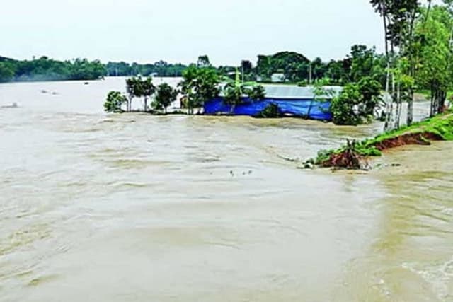 ৭২ ঘণ্টার মধ্যে বন্যার শঙ্কা, নদ-নদীর পানি বাড়ছে