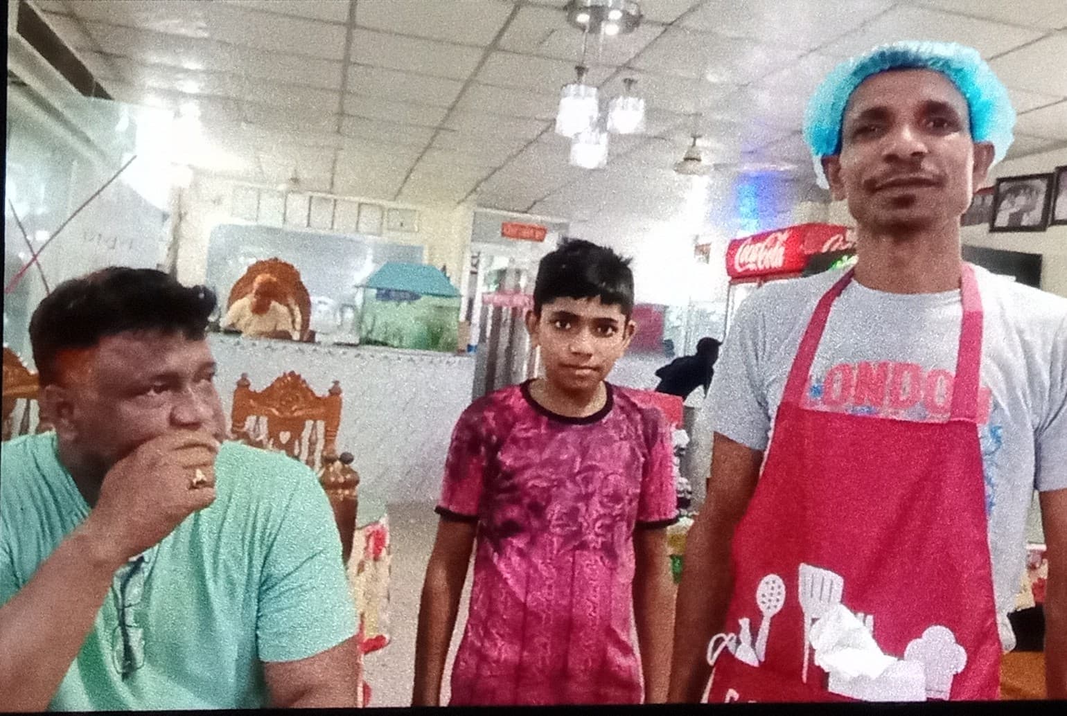 বাবা ছেলে যে হোটেলে বয়ের কাজ করেন' সরকারি ঘর পেলাম না?