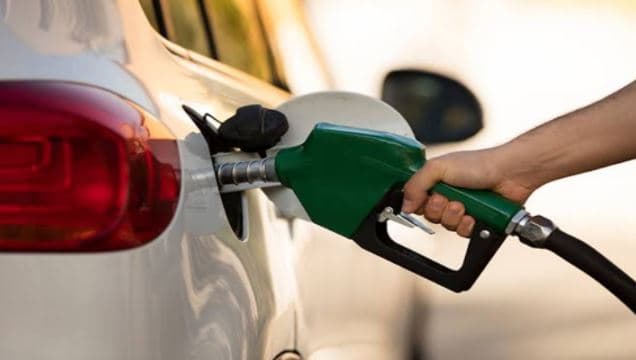 কমেছে বিশ্ববাজারে জ্বালানি তেলের দাম