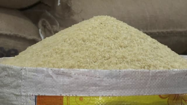 দেশের বাজারে চালের দাম বাড়ার আশঙ্কা