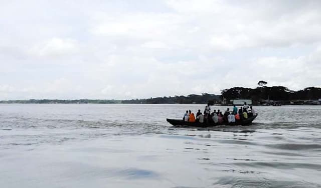বিপদসীমার উপরে বরিশালের বেশিরভাগ নদীর পানি