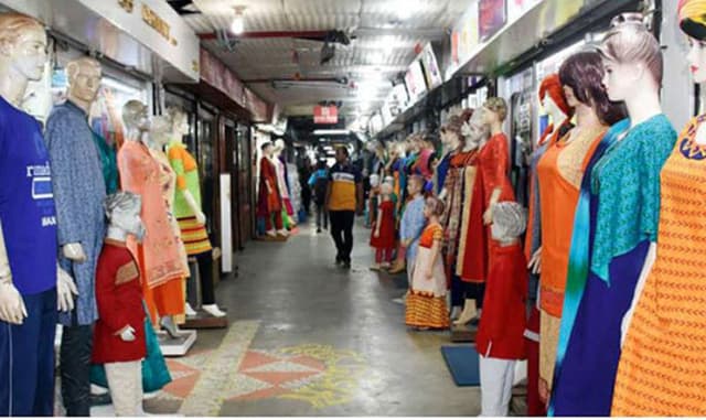 কাল থেকে রাত ৮টার পর সারাদেশে দোকান-মার্কেট বন্ধ