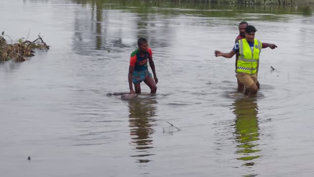 লালমনিরহাটে ভেটেশ্বর নদী থেকে লাশ উদ্ধার