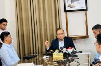 দ্রুত বন্যার পানি সরাতে সড়ক কাটার নির্দেশ