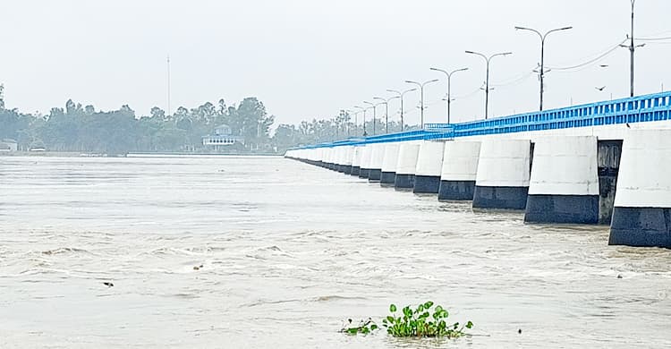 তিস্তার পানি বিপৎসীমা ছুঁই ছুঁই, বন্যার আশঙ্কা