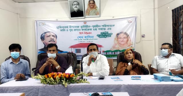 গোয়ালন্দে নতুন দিনের স্বপ্নে ৩০ পরিবার