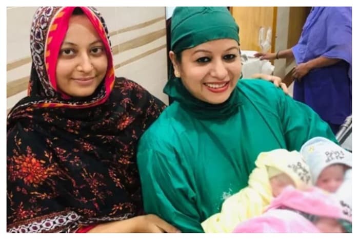 স্বপ্ন-পদ্মা-সেতুদের স্বর্ণের চেইন উপহার দিলেন প্রধানমন্ত্রী