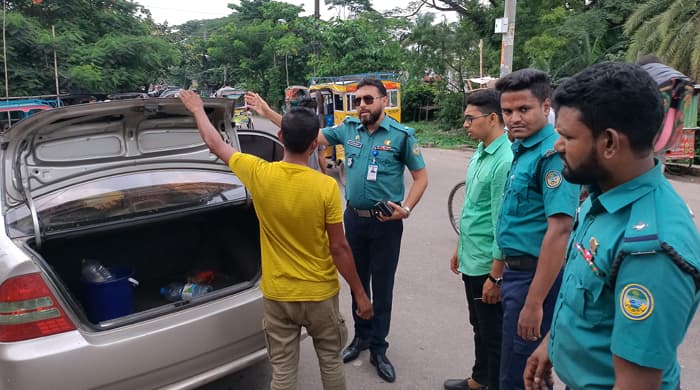 পদ্মা সেতু উদ্বোধন: সতর্ক অবস্থানে বরিশাল পুলিশ
