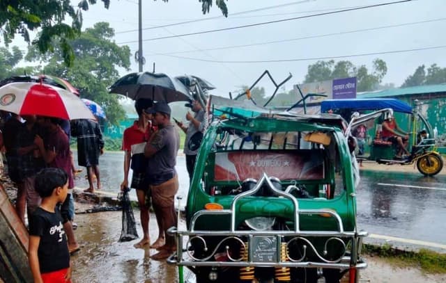 টেকনাফে সড়ক দু'ঘটনায় নিহত ২, আহত ৪