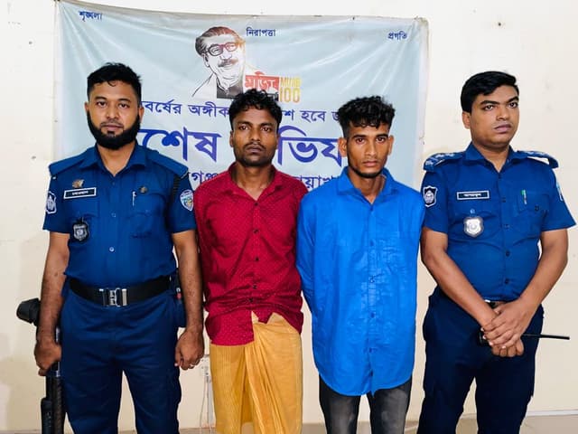 স্বামীকে বেঁধে স্ত্রীকে গণধর্ষণ,আদালতে ২ যুবকের দায় স্বীকার