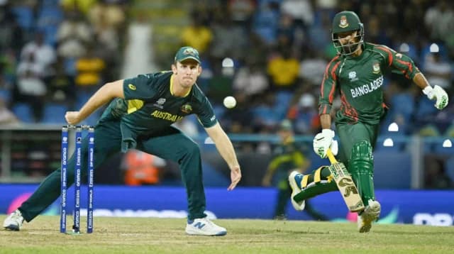 কামিন্সের হ্যাটট্রিক, ১৪০ রানে থামলো বাংলাদেশ