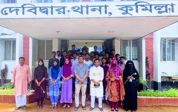 দেবীদ্বারে পুলিশে নিয়োগপ্রাপ্ত ৩১ সদস্যের সাথে শুভেচ্ছা বিনিময়