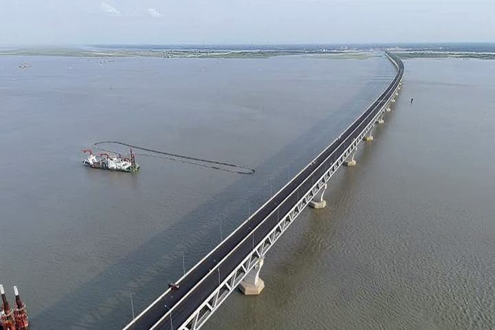 কর্তৃপক্ষকে পদ্মা সেতু বুঝিয়ে দিলো ঠিকাদারি প্রতিষ্ঠান