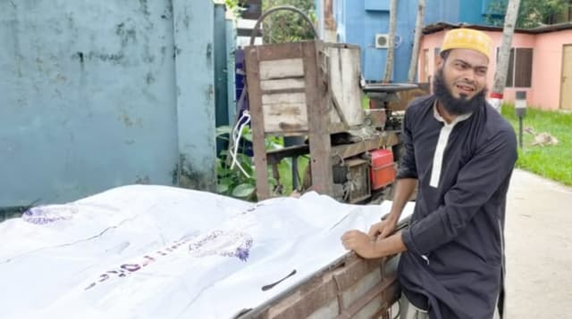 ভাণ্ডারিয়ায় পিকআপের ধাক্কায় ২ পথচারী নিহত, আহত ৪