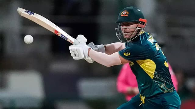 আন্তর্জাতিক ক্রিকেট থেকে বিদায় ওয়ার্নারের