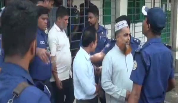 বরিশালে পৌর নির্বাচনে অনিয়ম, ব্যাংক ম্যানেজারসহ তিনজন আটক