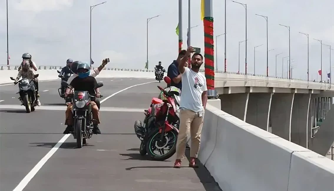 পদ্মা সেতুতে স্পিড গান-সিসিটিভি বসানোর পর মোটরসাইকেল চলাচলে সিদ্ধান্ত