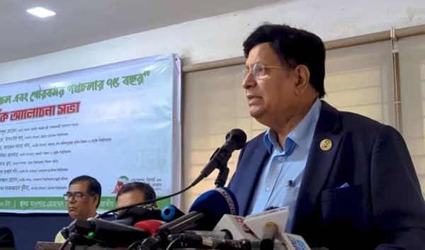 বাজার-টাজার, চিকিৎসার জন্য সহজেই ভারতে যাচ্ছে বাংলাদেশীরা, এটাই তো বড় অর্জন!