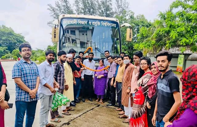 লক্ষ্মীপুরের শিক্ষার্থীরা নিজ শহরে যাবে নোবিপ্রবির বাসে