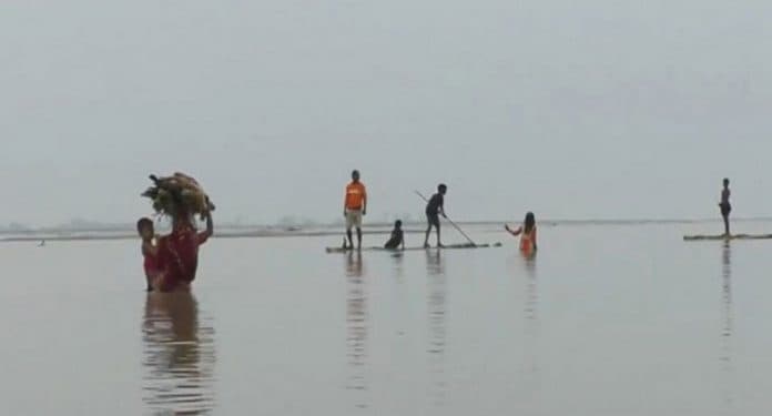 সিলেটে টানা ৩ ঘণ্টা ভারী বৃষ্টি, ফের বন্যার শঙ্কা!