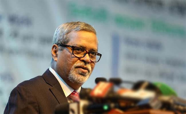 বরিশালে প্রধান নির্বাচন কমিশনারসহ ১১ জনের বিরুদ্ধে মামলা