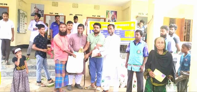 হাকিমপুরের খট্রামাধবপাড়া ইউনিয়নে টিসিবি পণ্য বিক্রয়ের শুভ উদ্বোধন